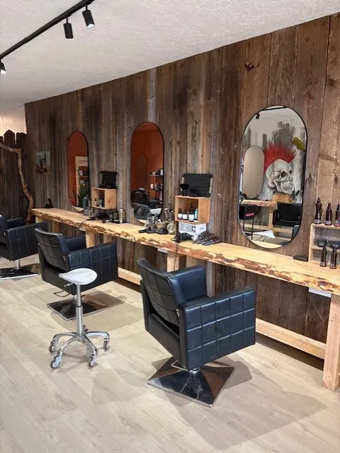 salon de coiffure no name 40 (5)